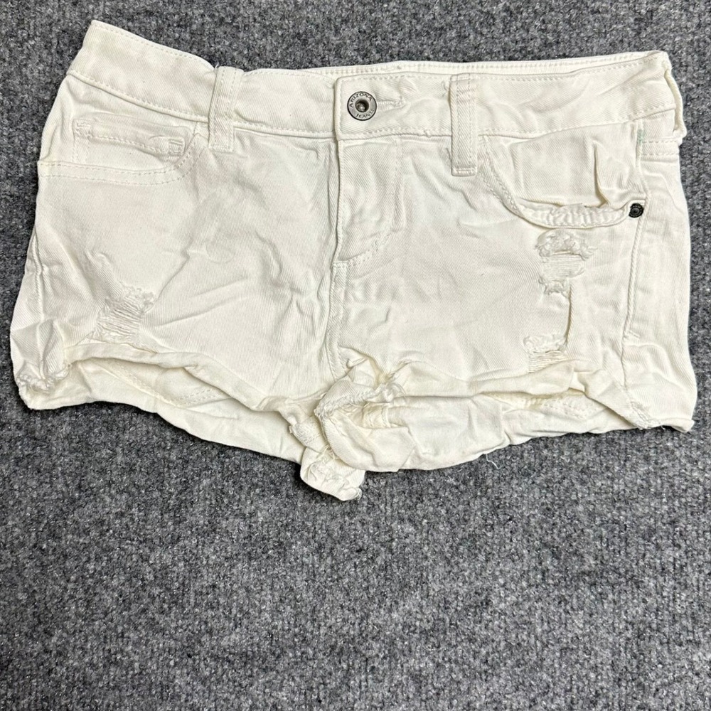 Arizona Jean Co Shorts Womens Size 3 White Distressed Denim Raw Hem Mini Stretch